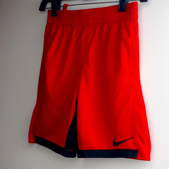 EUC Kids Nike Shorts With String - Picture 1 of 5